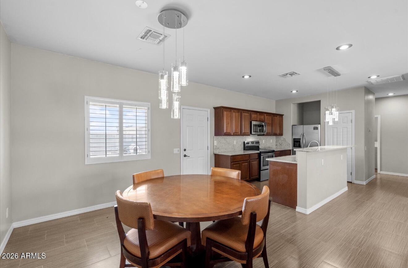 13139 W TUCKEY Lane