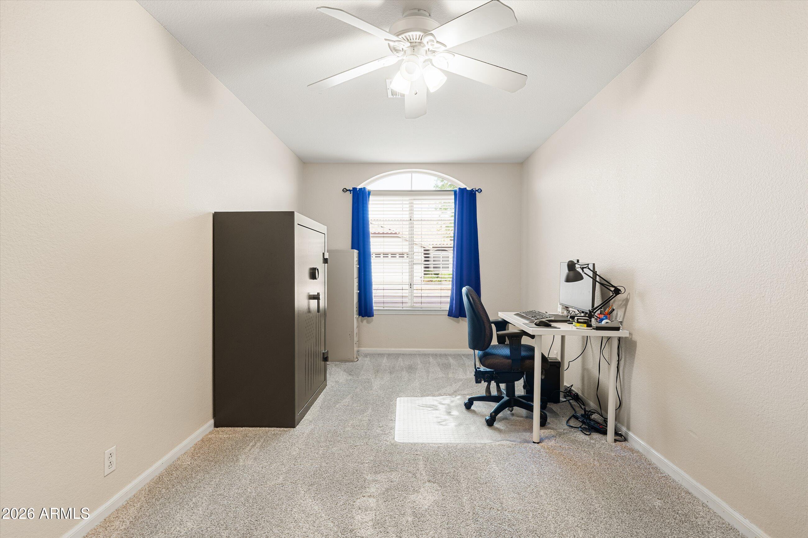 4429 E VISTA VAL VERDE
