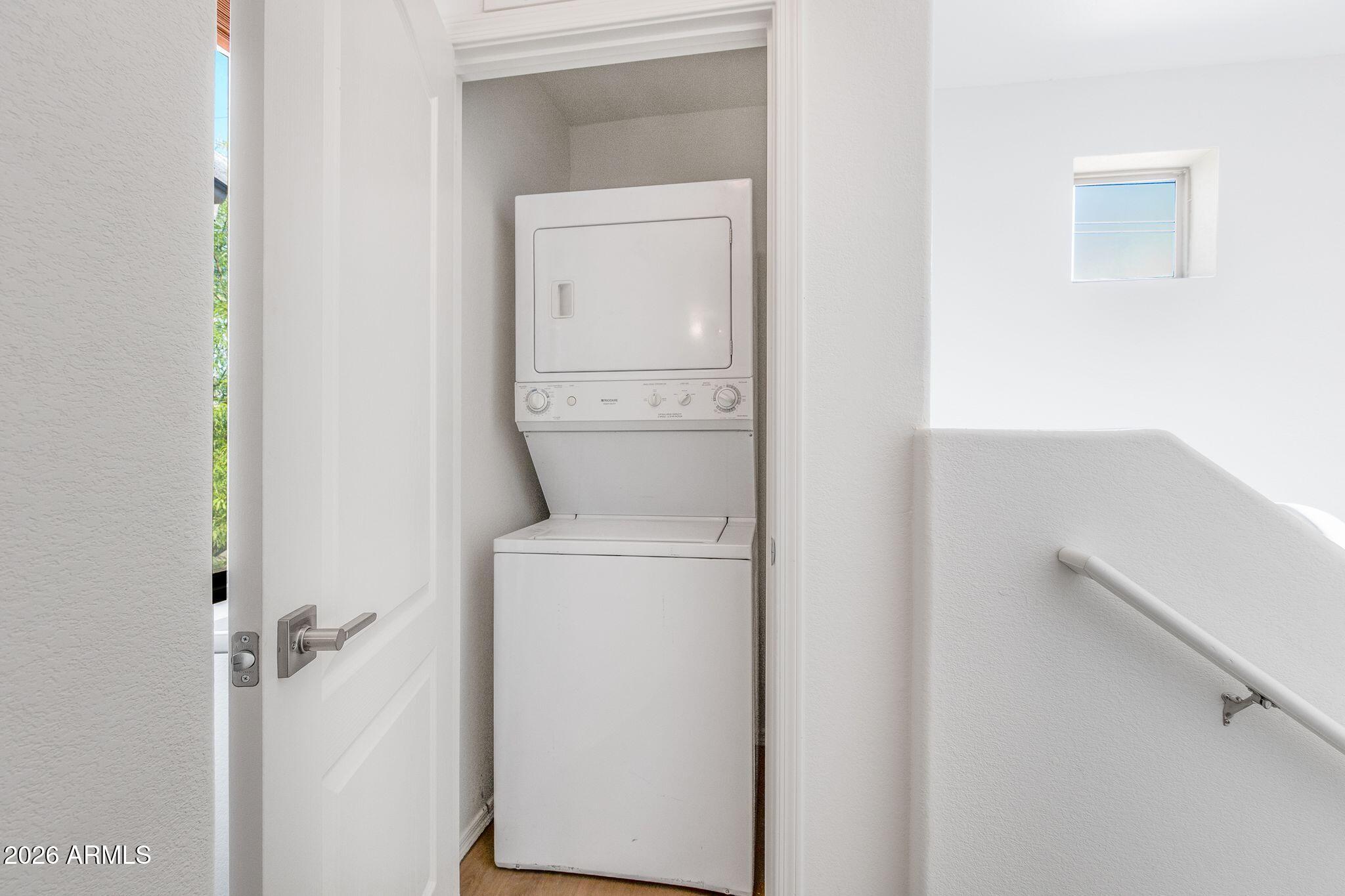 2401 E RIO SALADO Parkway 1040