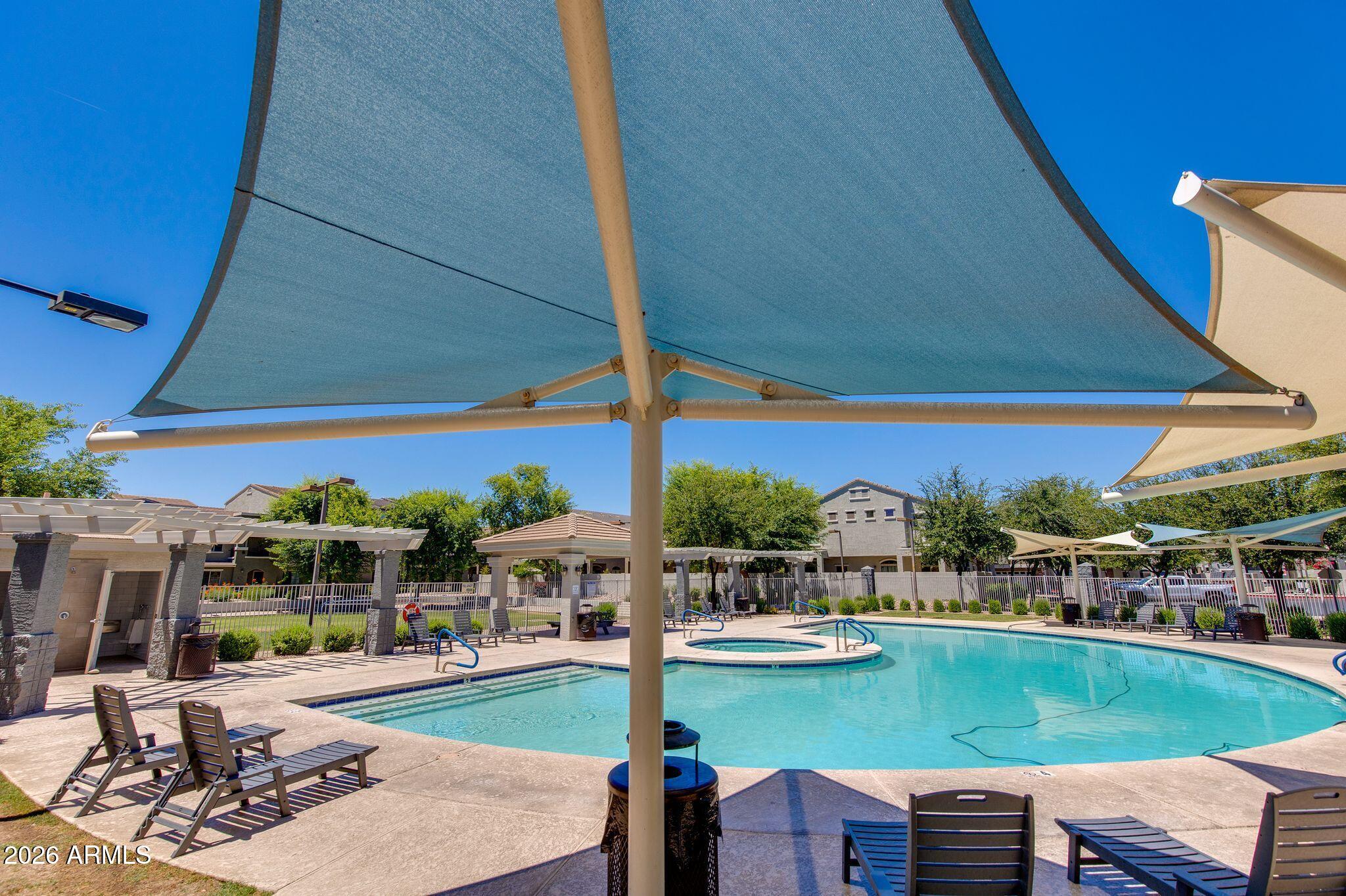 2401 E RIO SALADO Parkway 1040