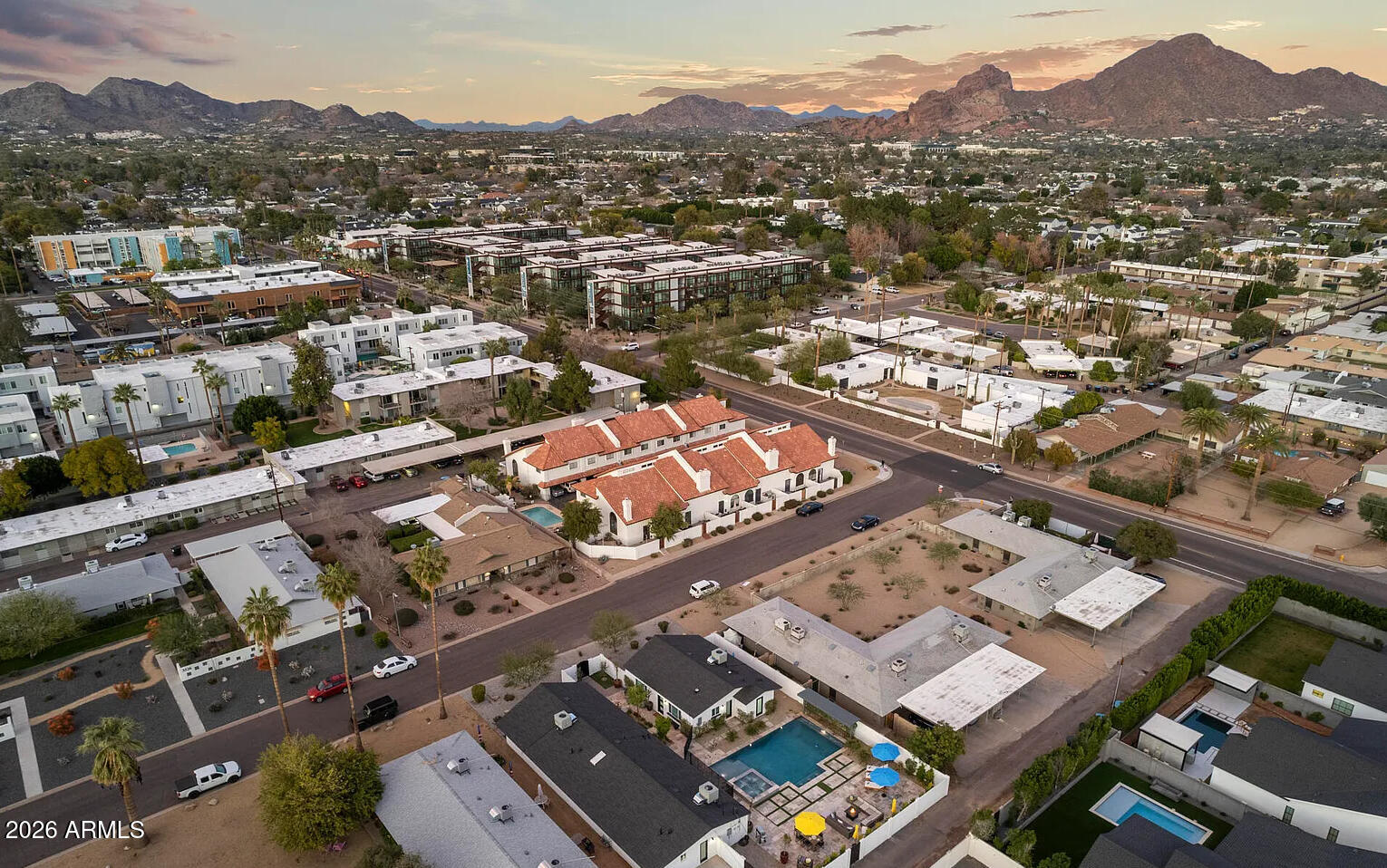 3539 E Montecito Avenue