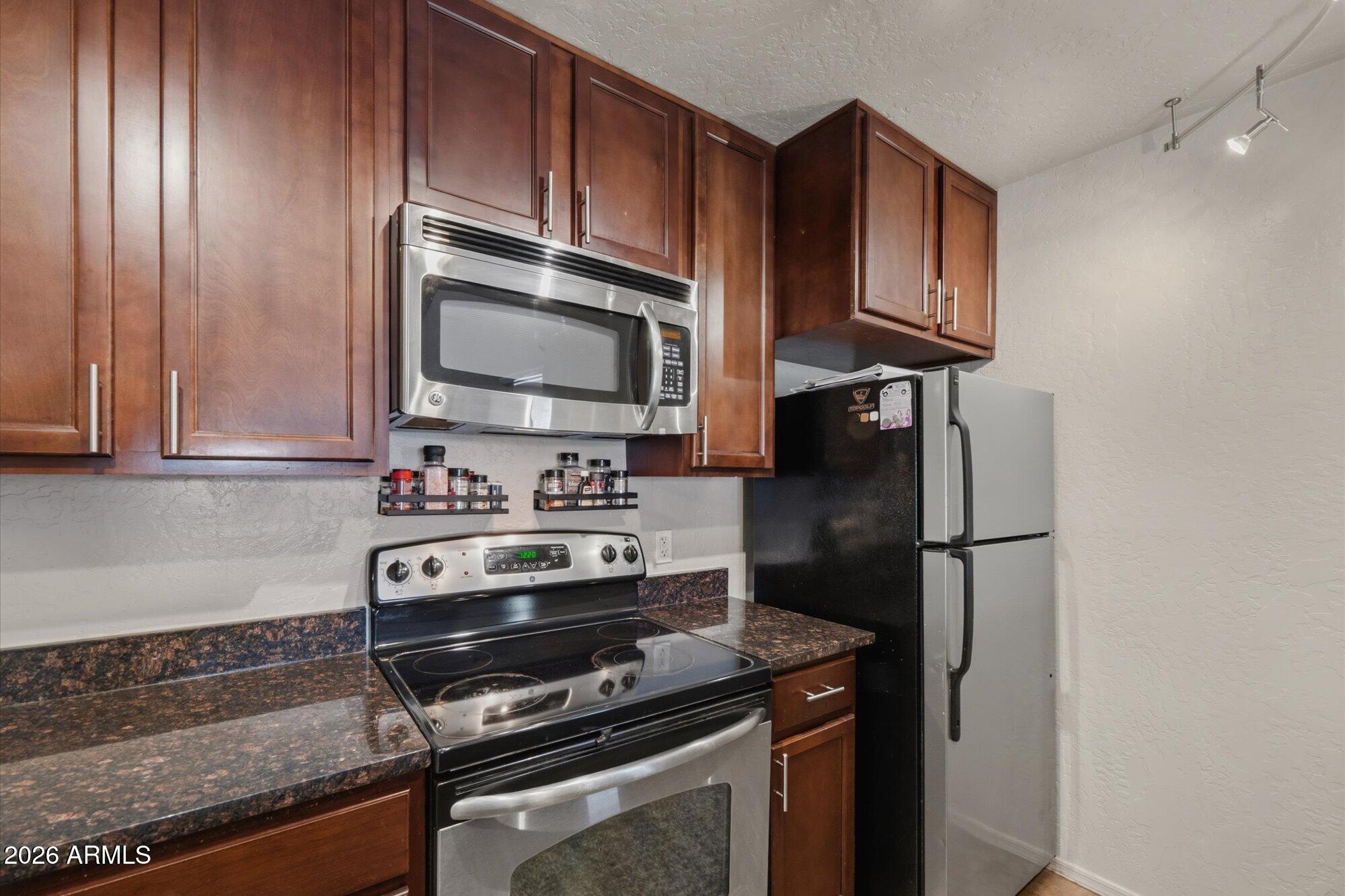 14145 N 92ND Street 2079