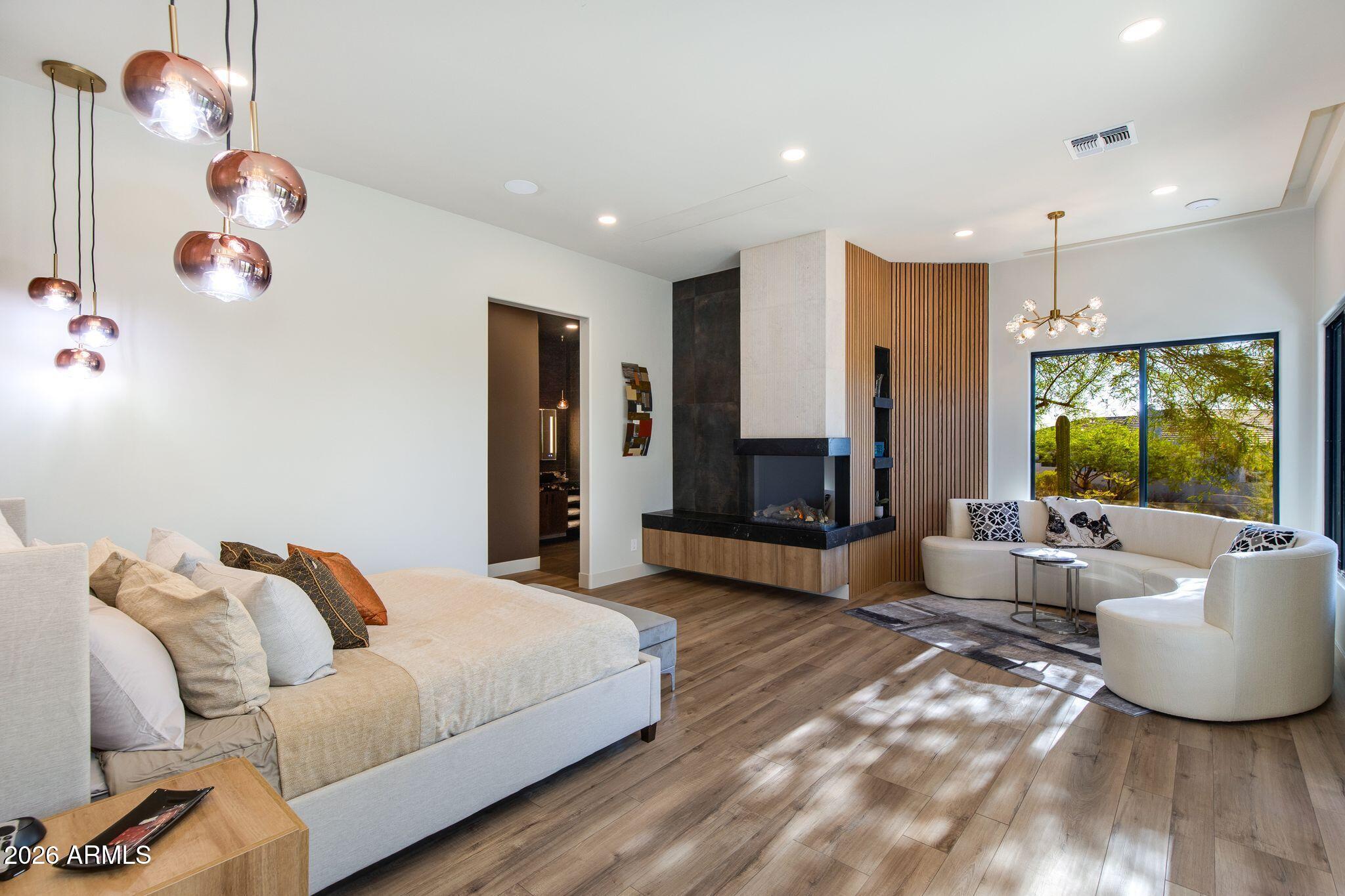 13412 N 14TH Place
