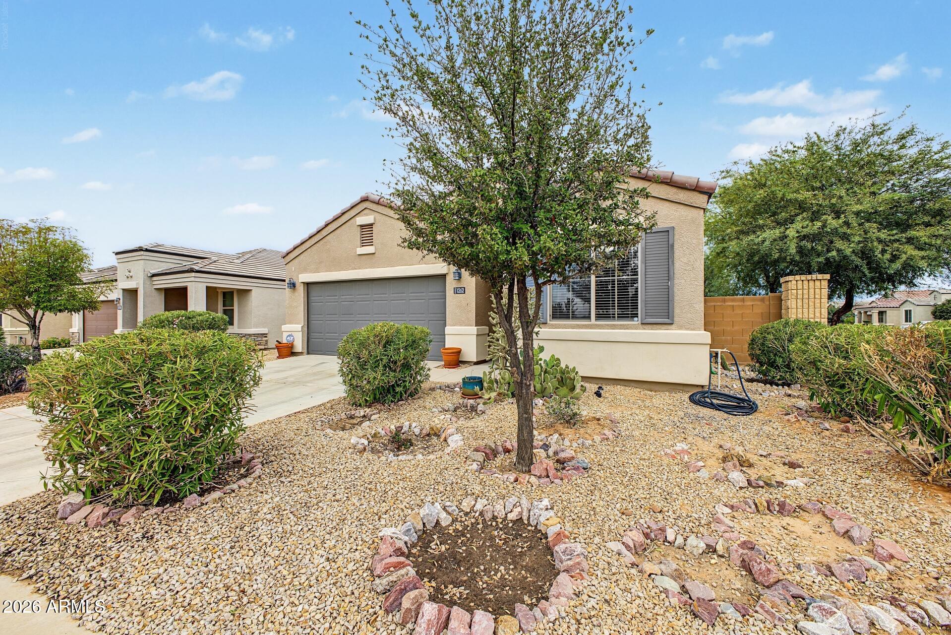 1262 E DENVIL Drive