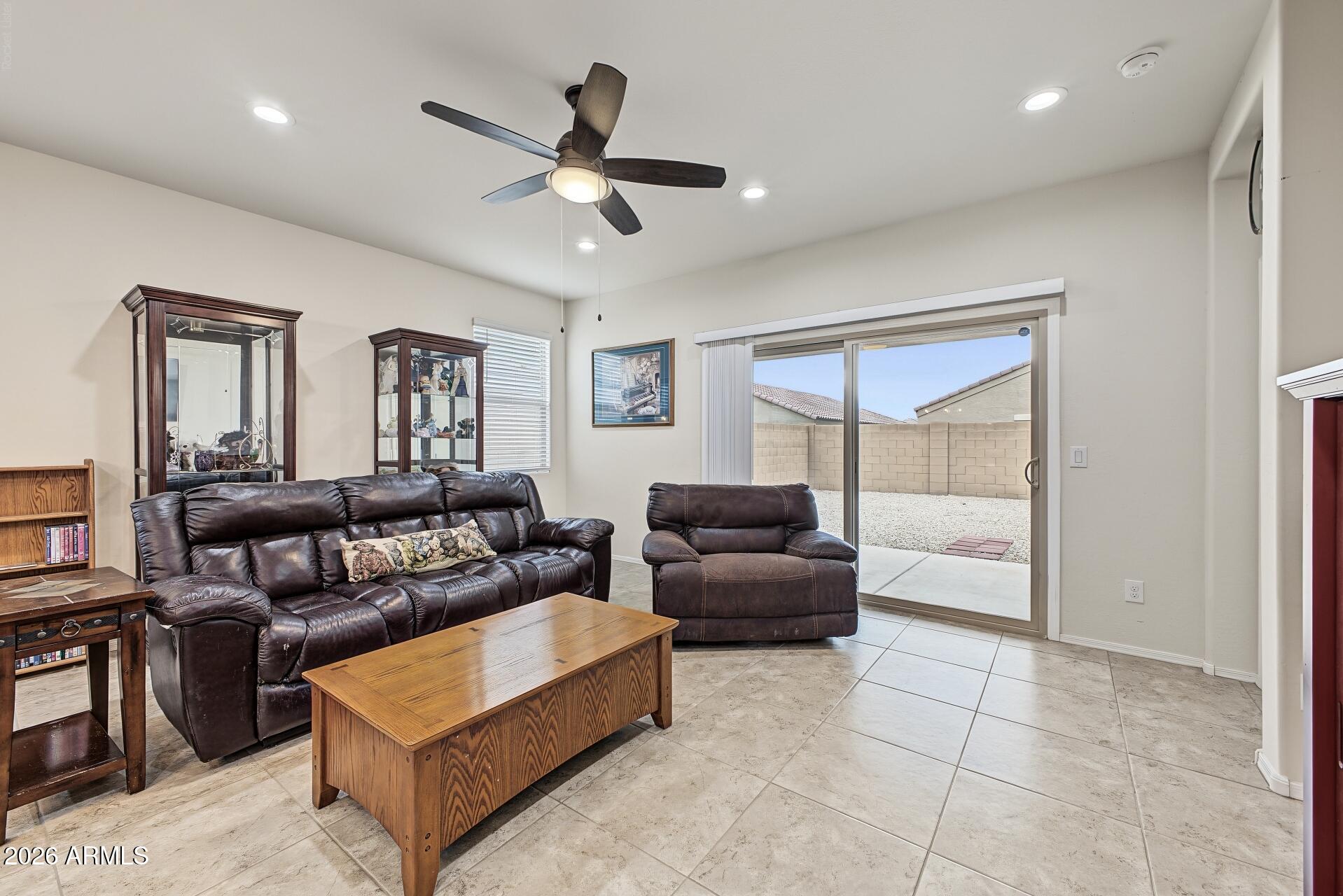 1262 E DENVIL Drive