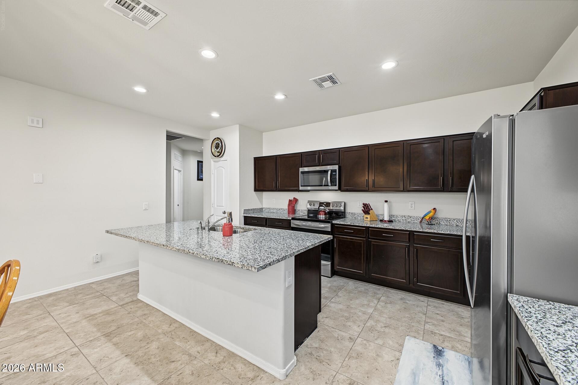 1262 E DENVIL Drive
