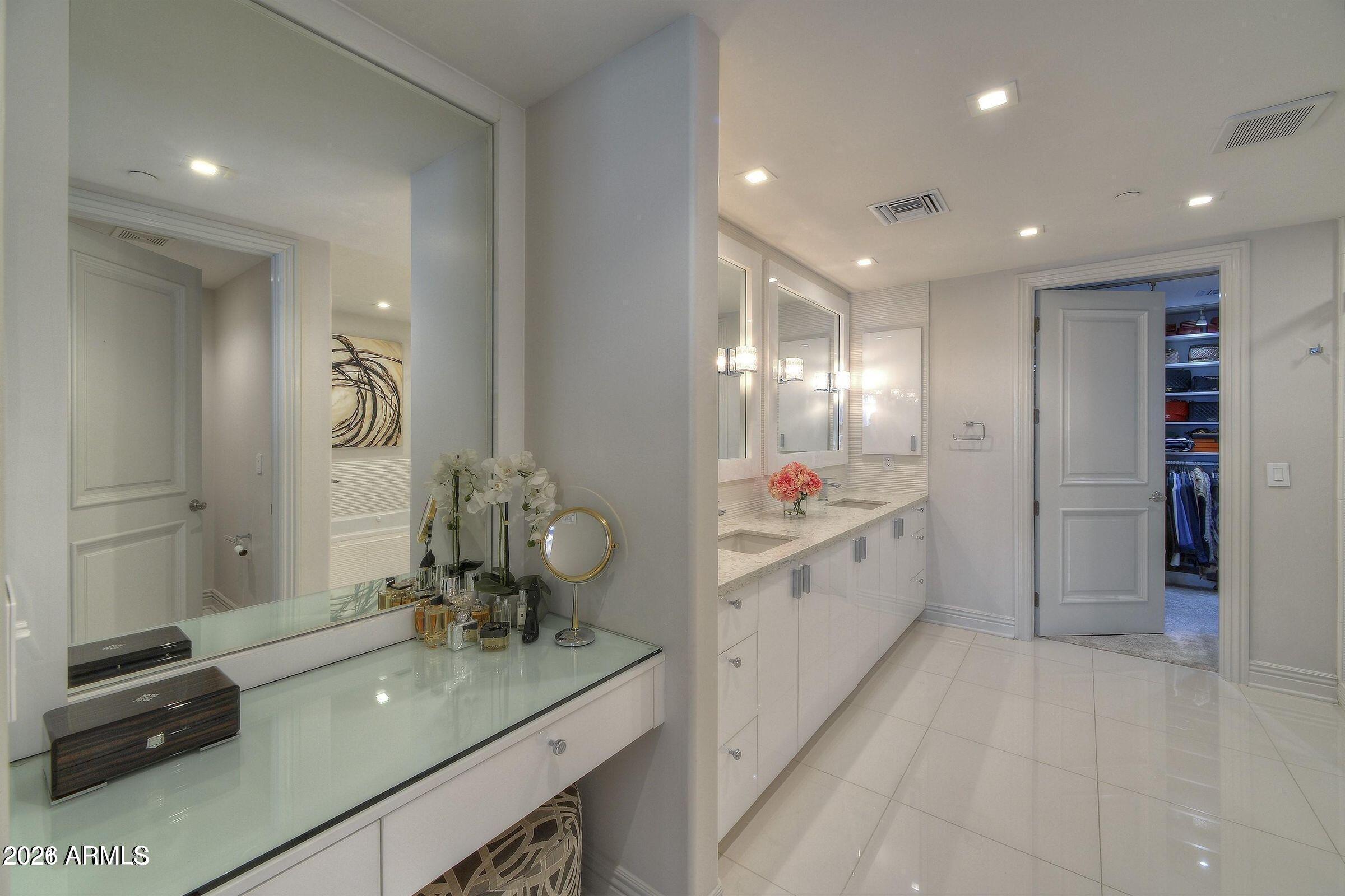 7181 E CAMELBACK Road 1002