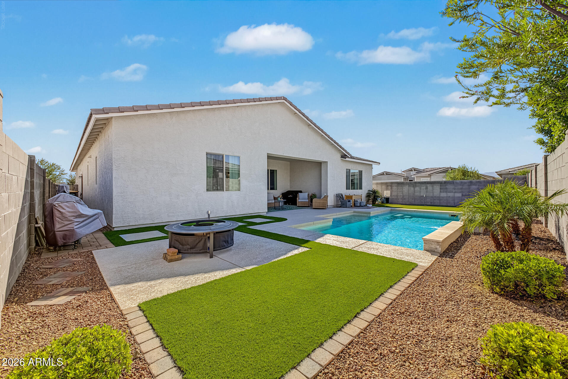 18418 W MEDLOCK Drive