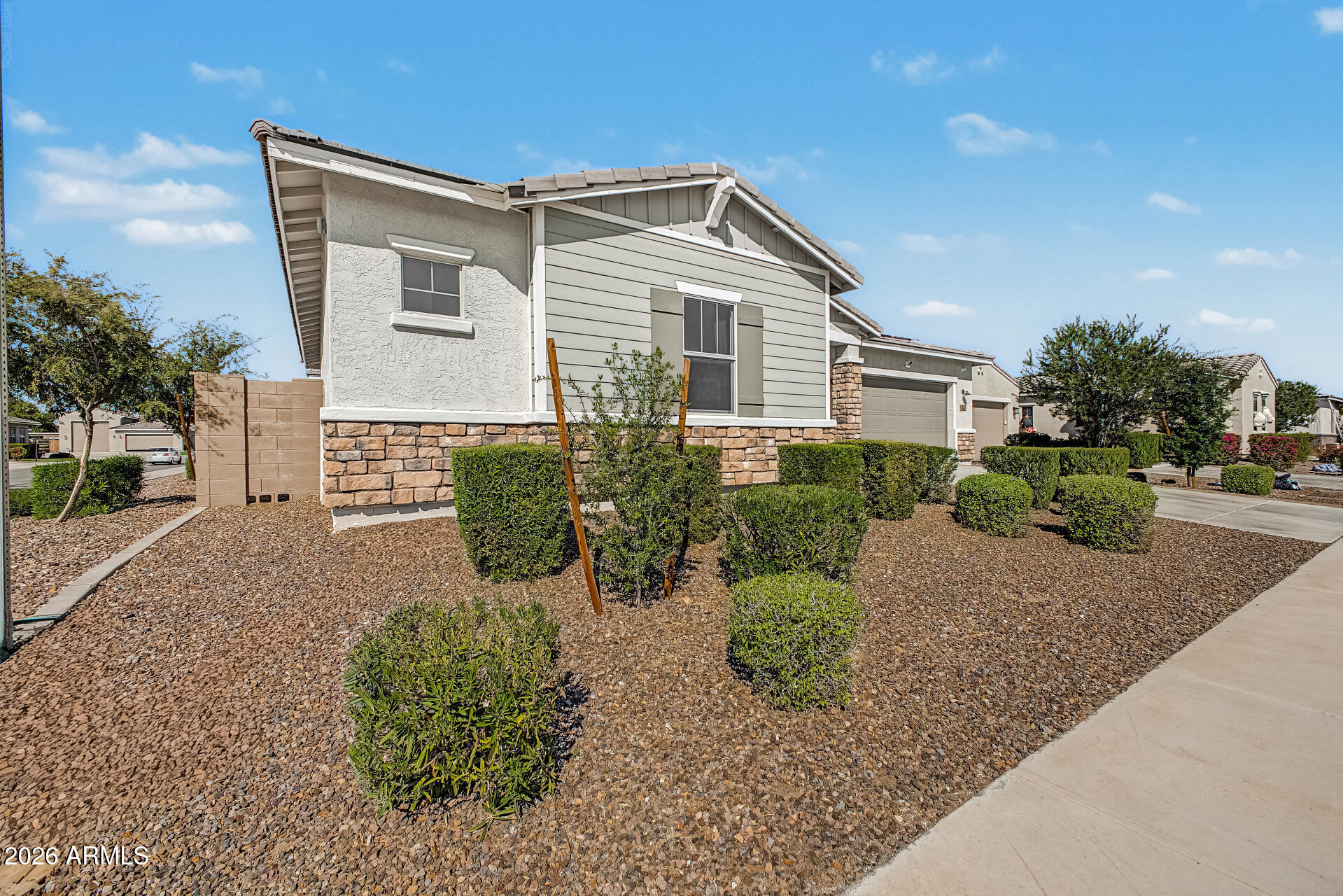 18418 W MEDLOCK Drive