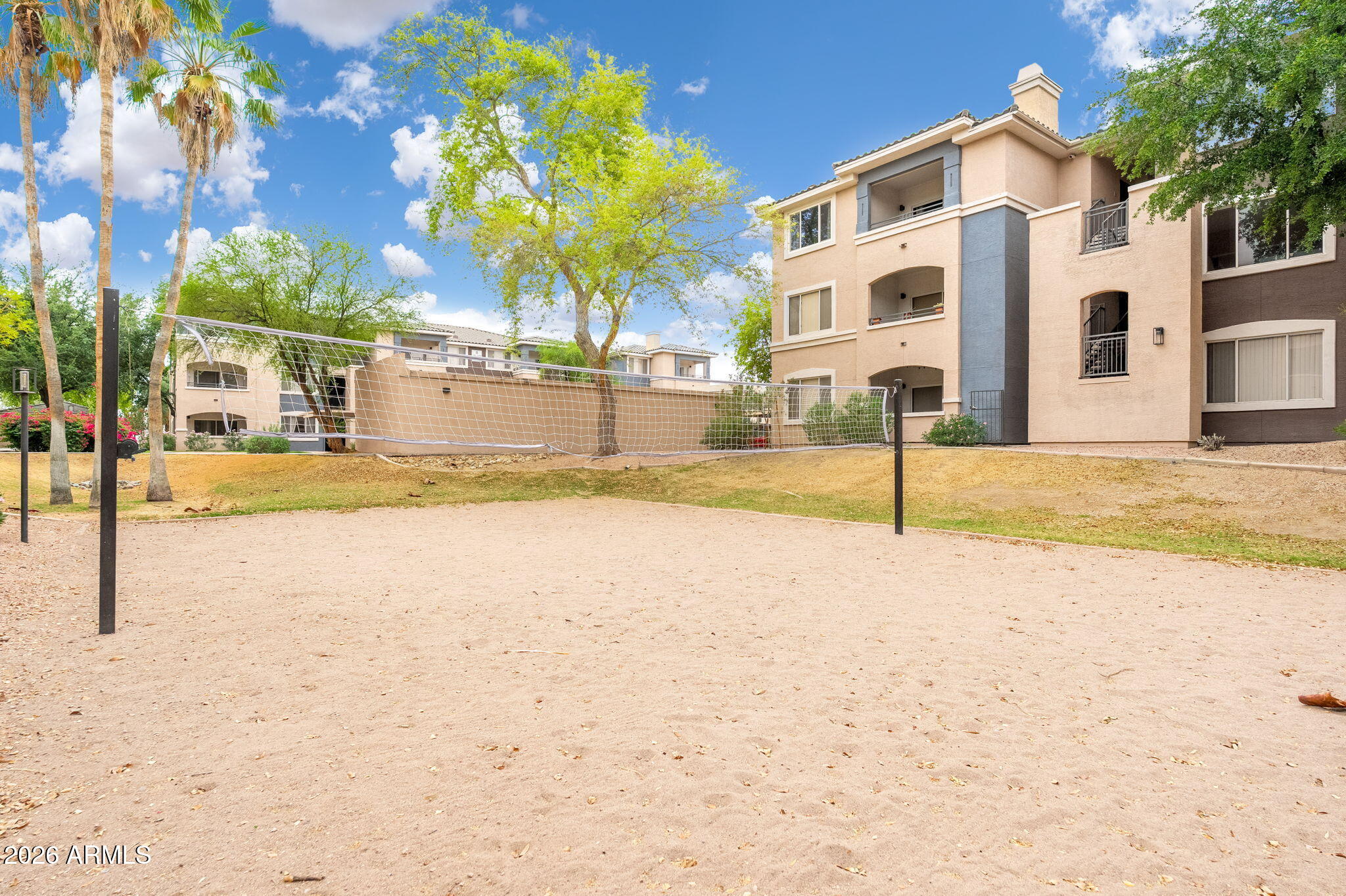 5345 E VAN BUREN Street 364