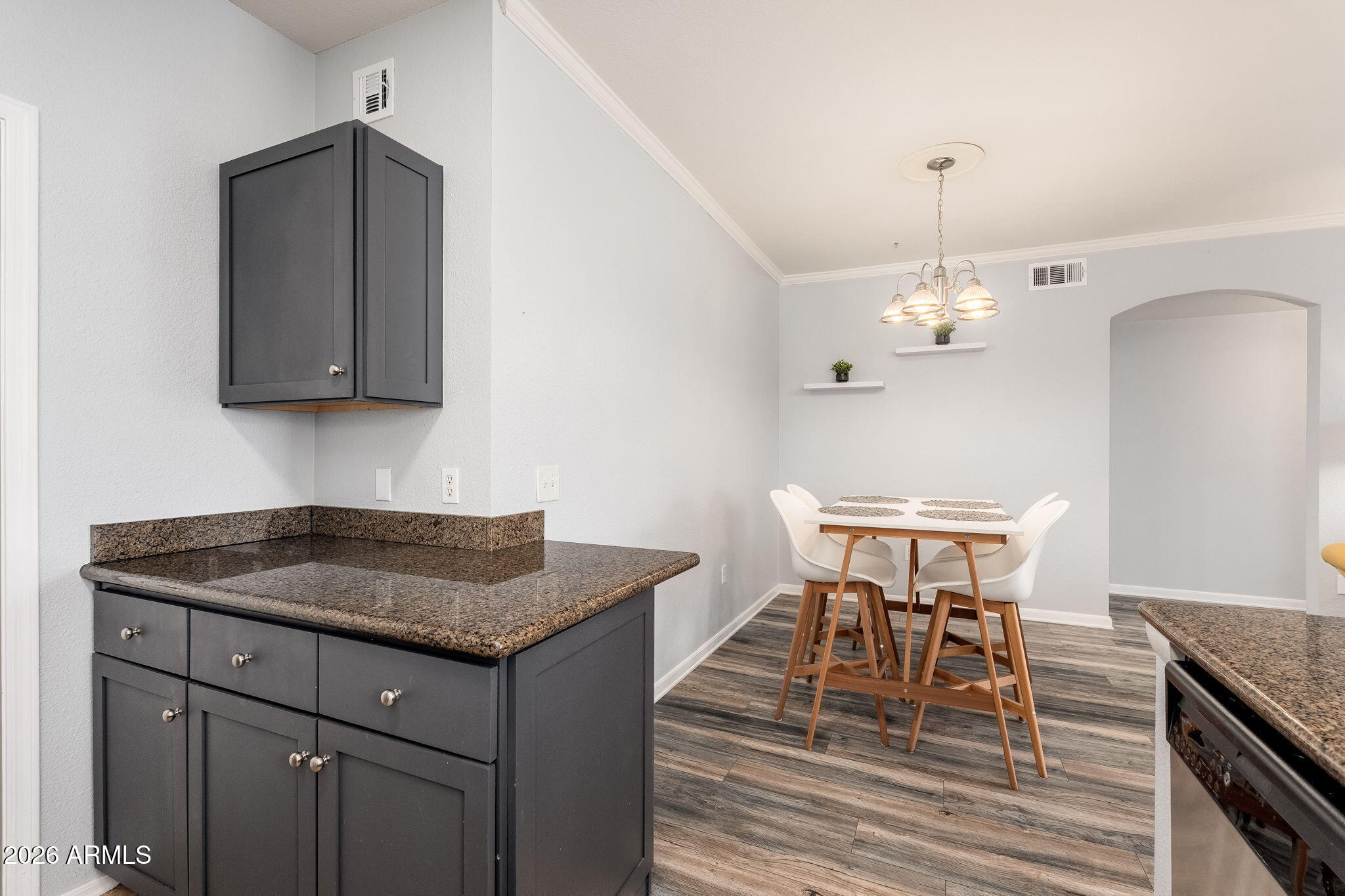 5345 E VAN BUREN Street 364