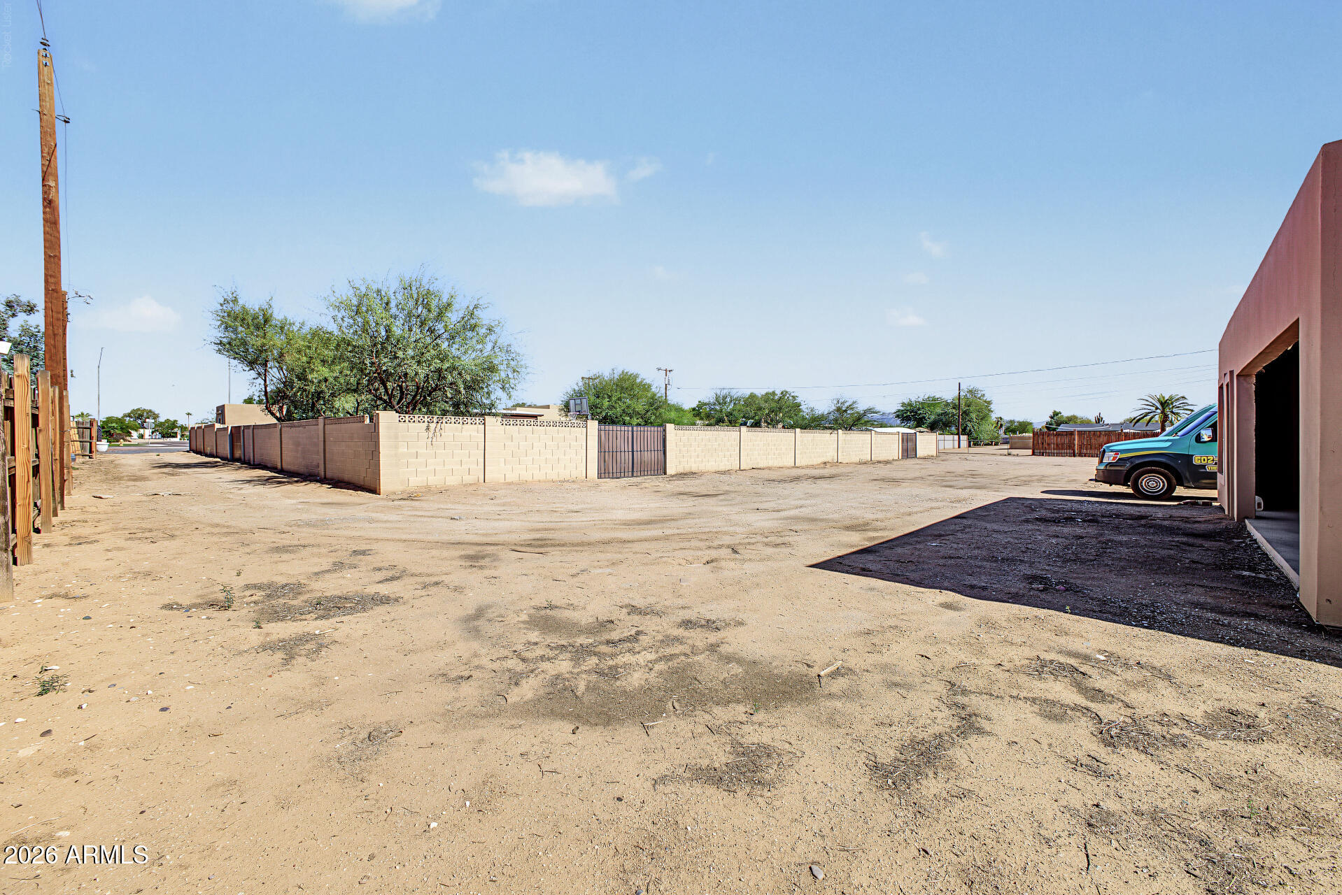 6519 E CACTUS Road