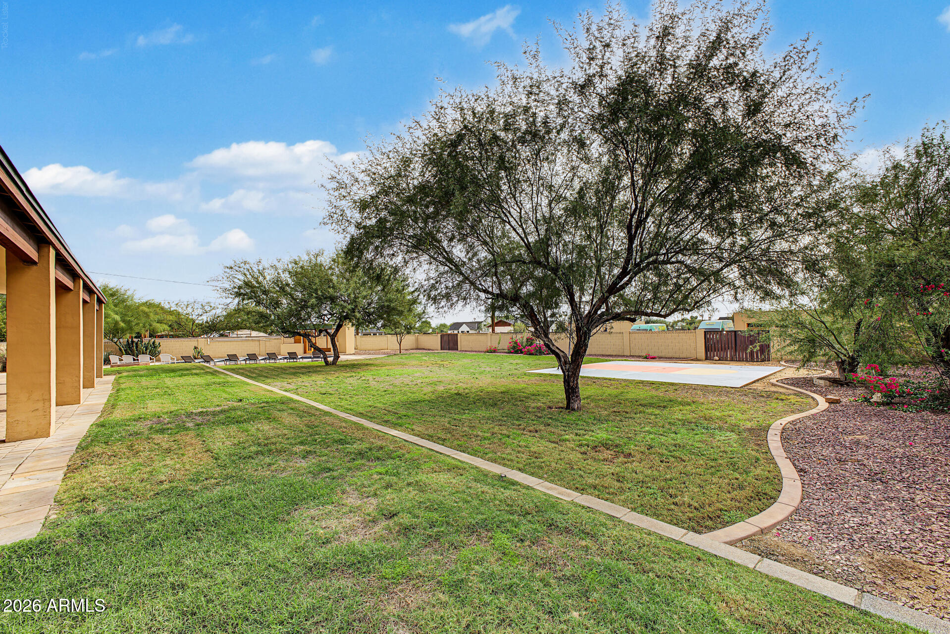 6519 E CACTUS Road