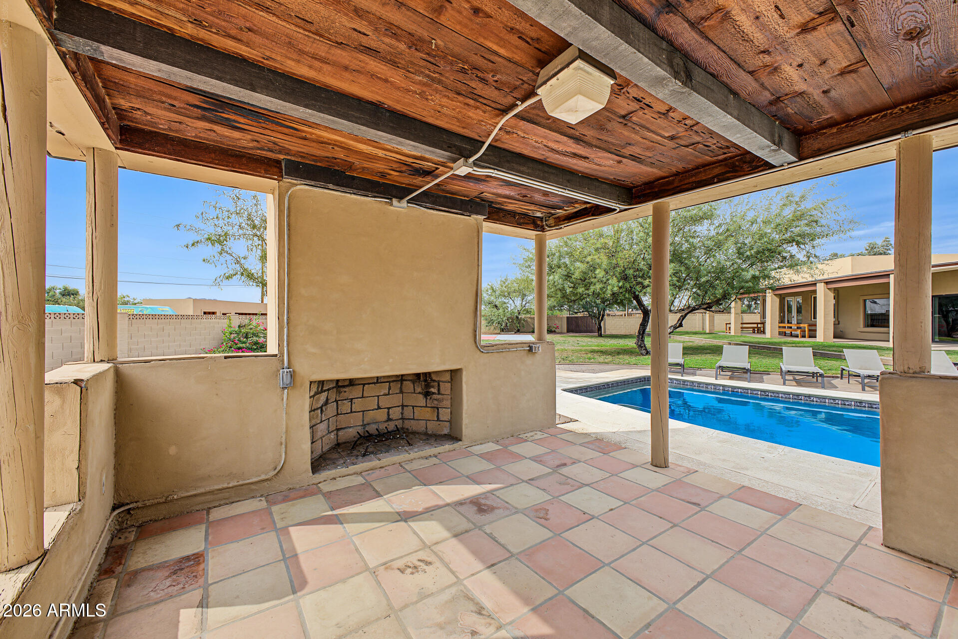 6519 E CACTUS Road
