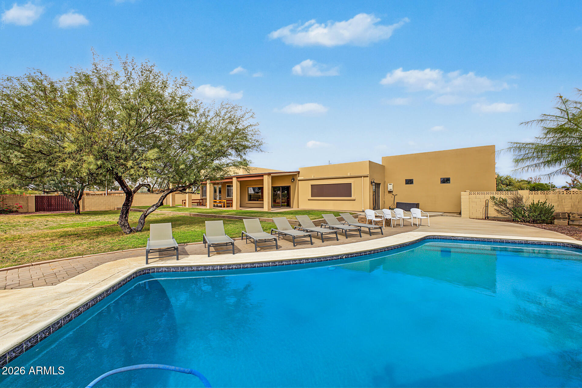 6519 E CACTUS Road