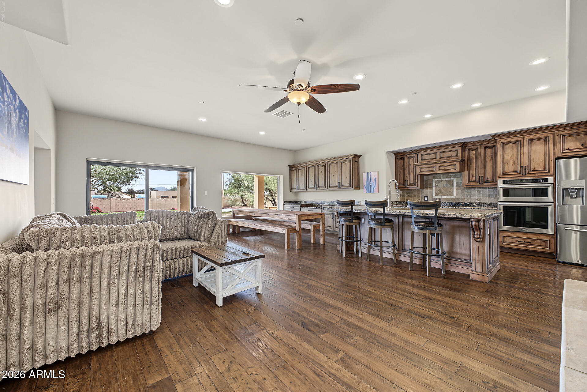 6519 E CACTUS Road