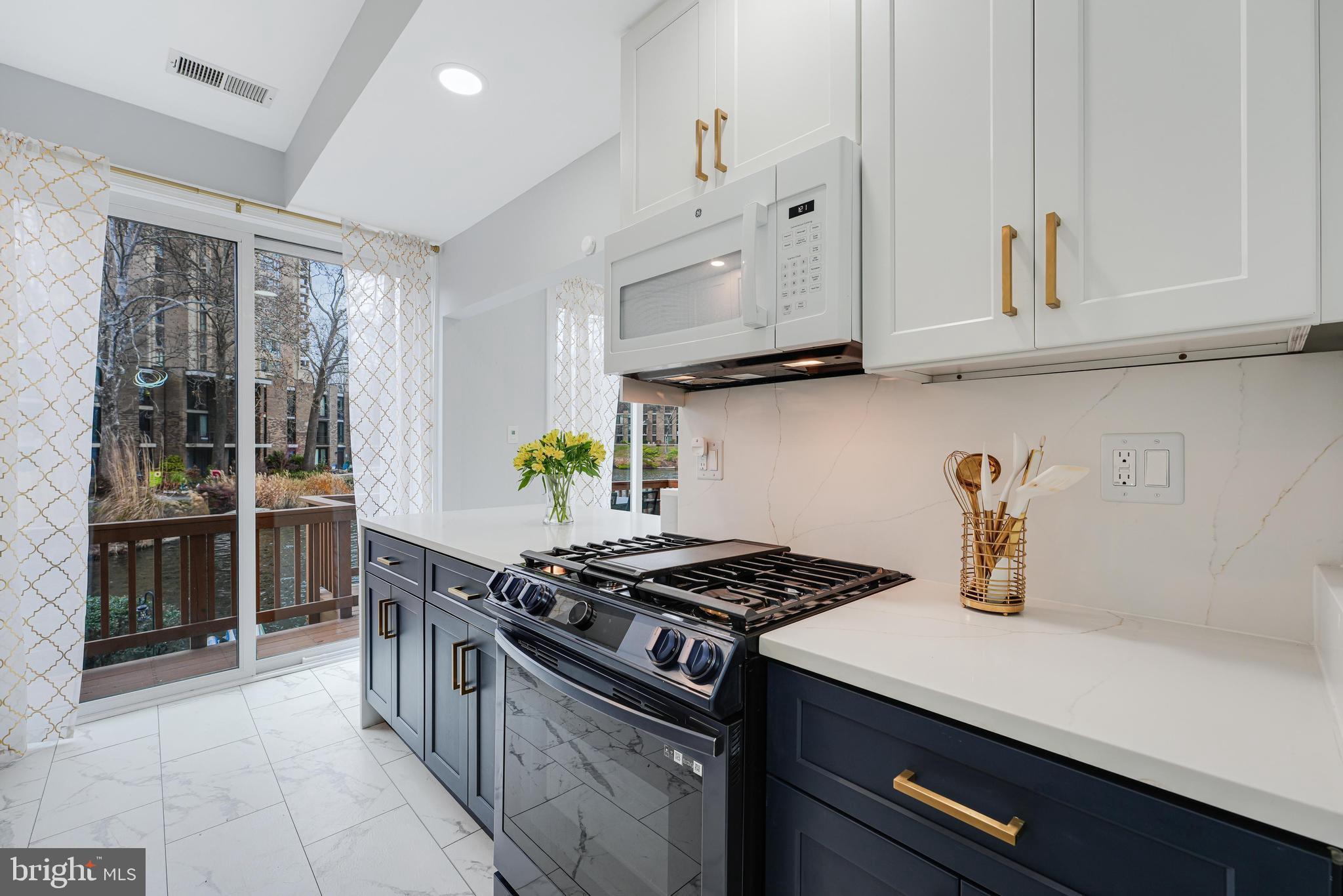 11434 WATERVIEW CLUSTER