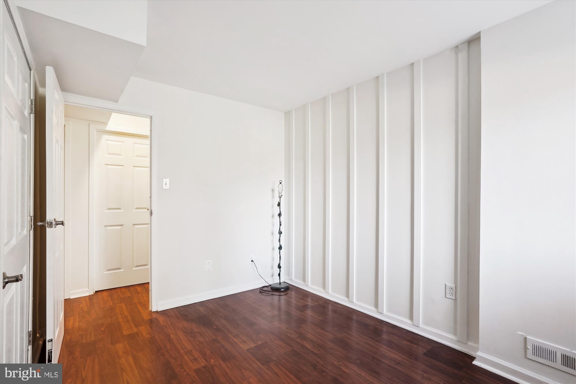 11228 CHESTNUT GROVE SQUARE 16