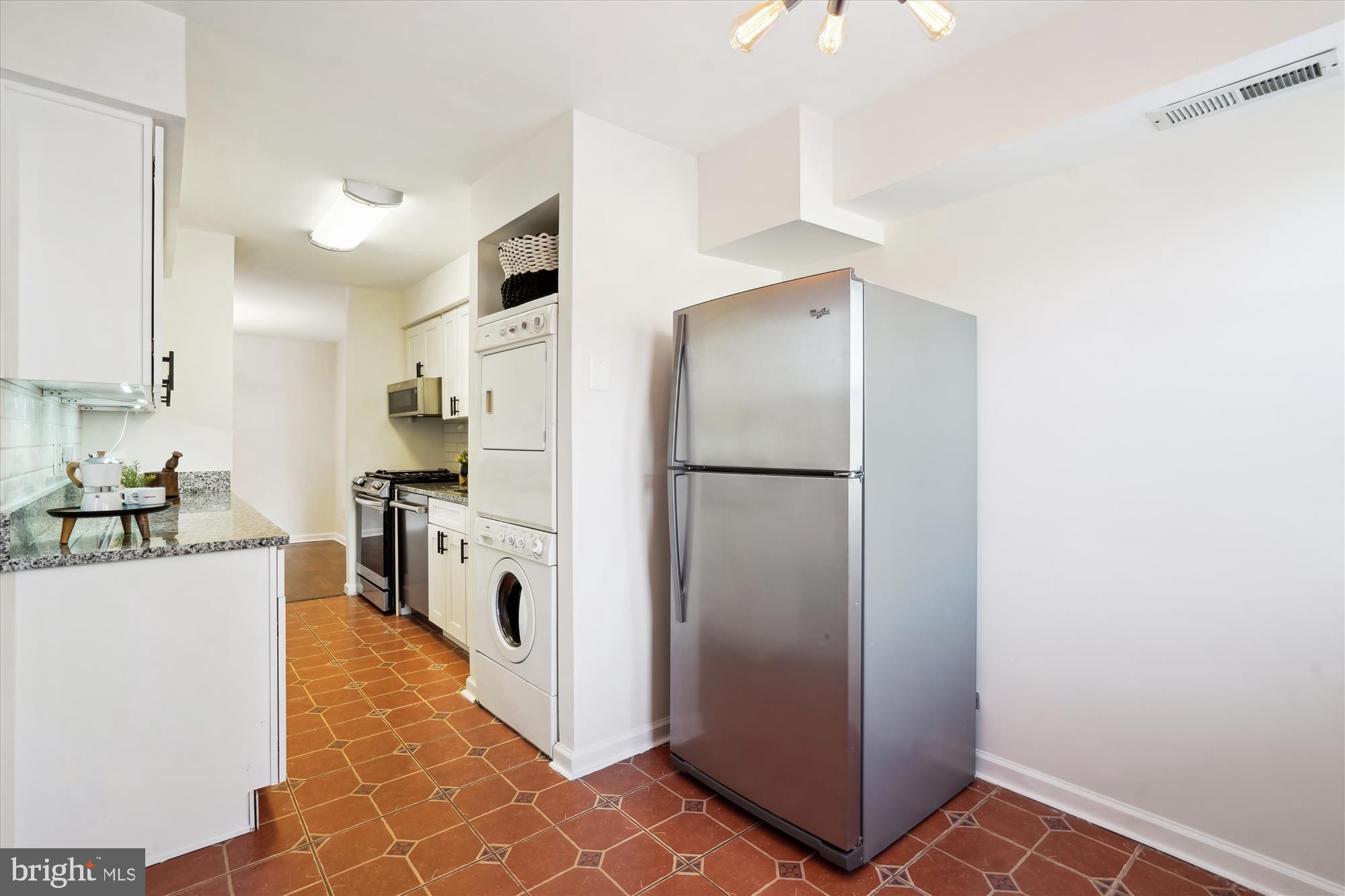 11228 CHESTNUT GROVE SQUARE 16