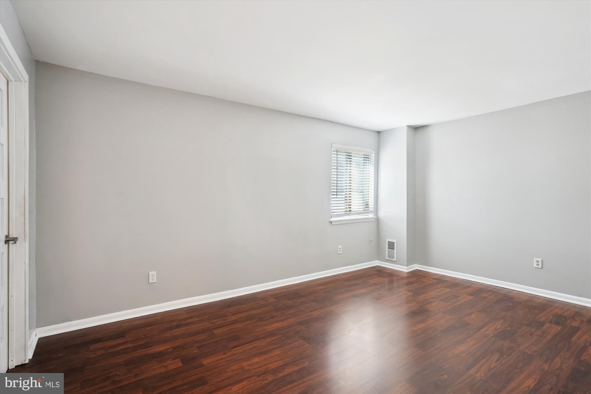11228 CHESTNUT GROVE SQUARE 16