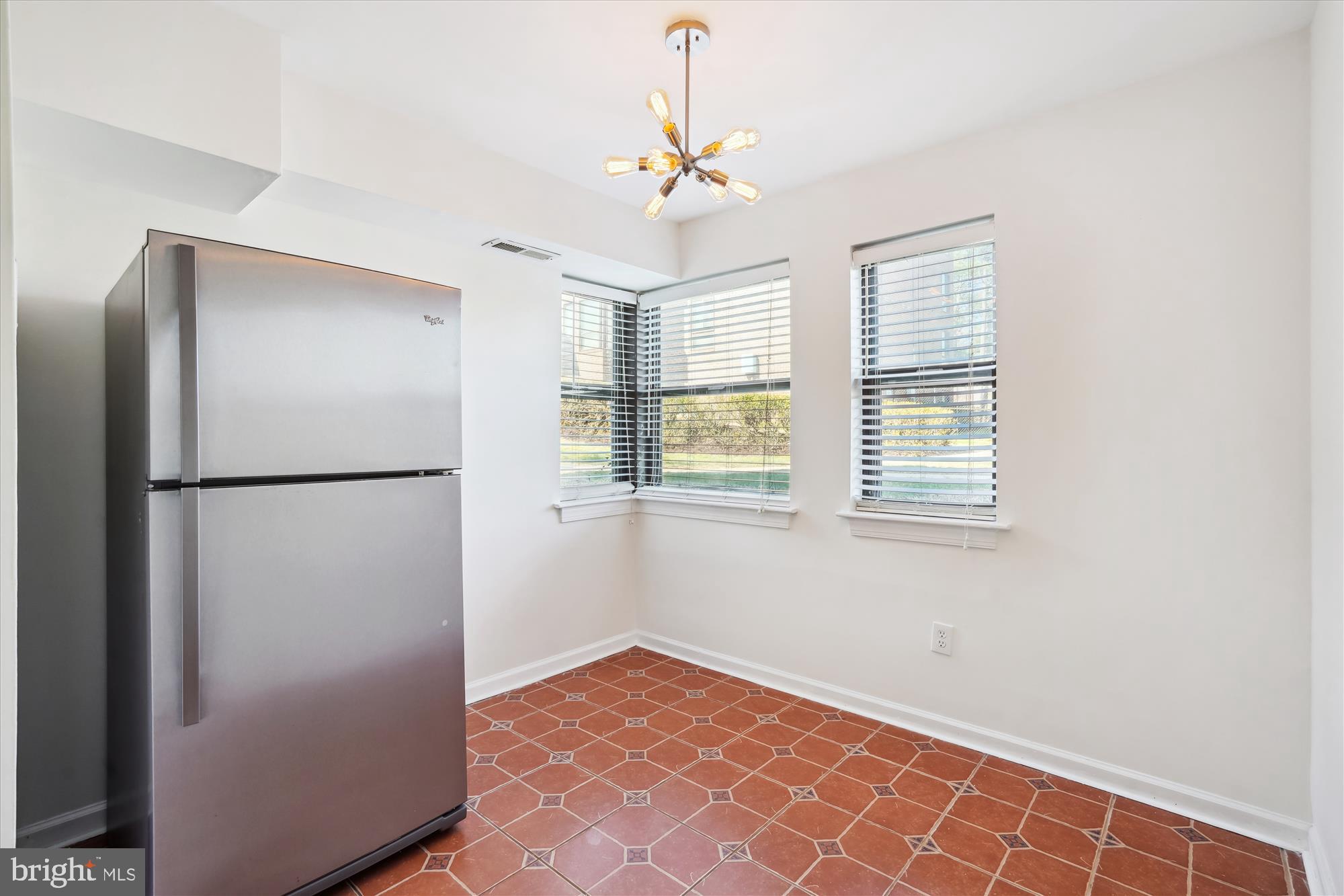 11228 CHESTNUT GROVE SQUARE 16