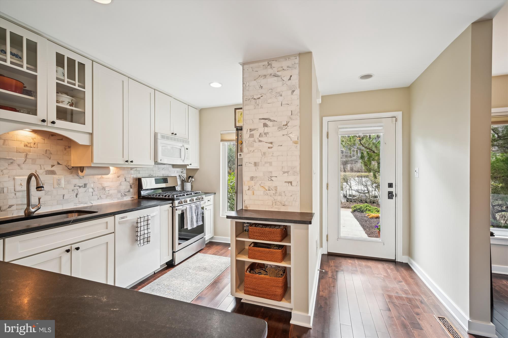 11448 ORCHARD LANE