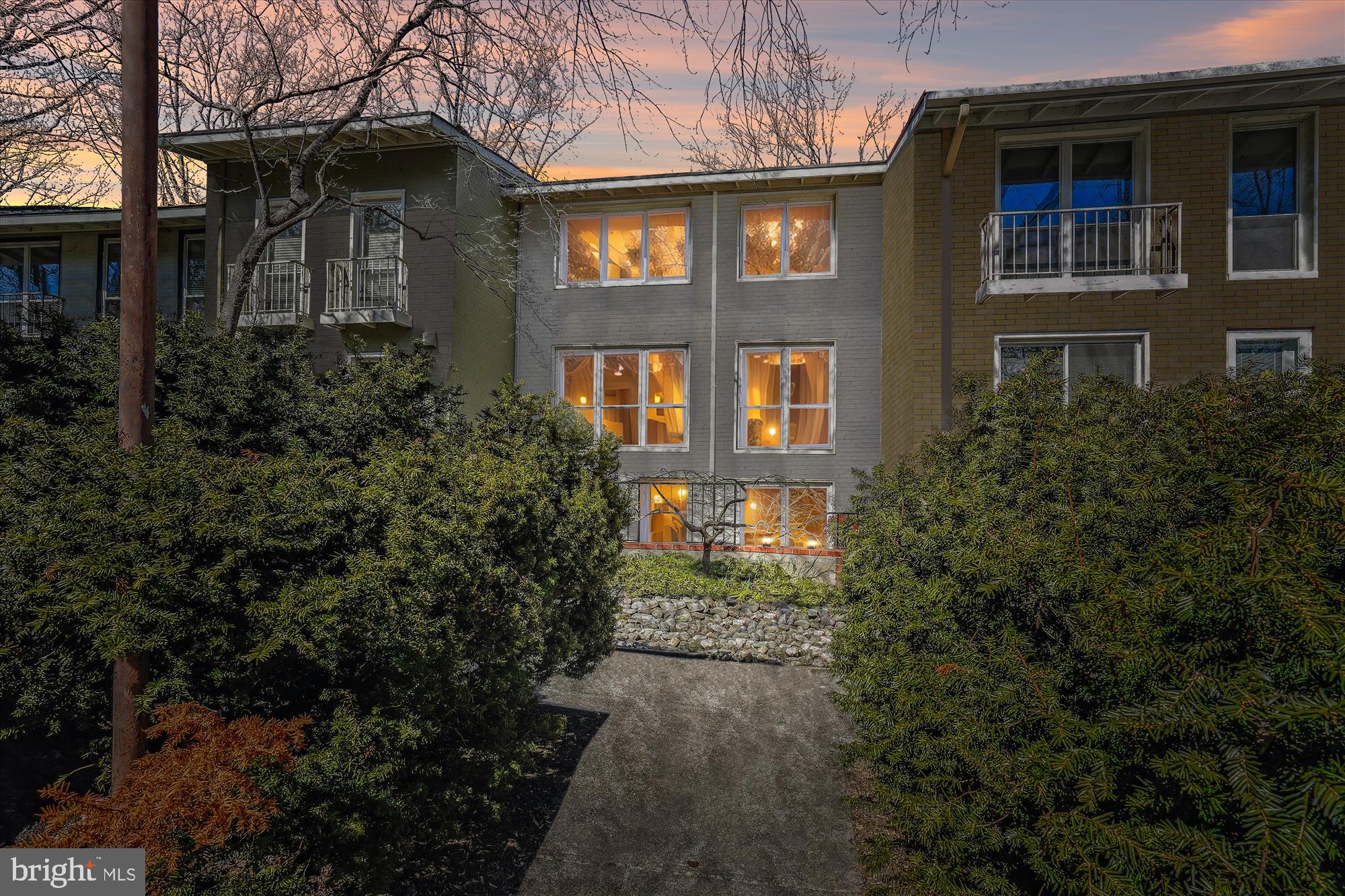 11472 ORCHARD LANE