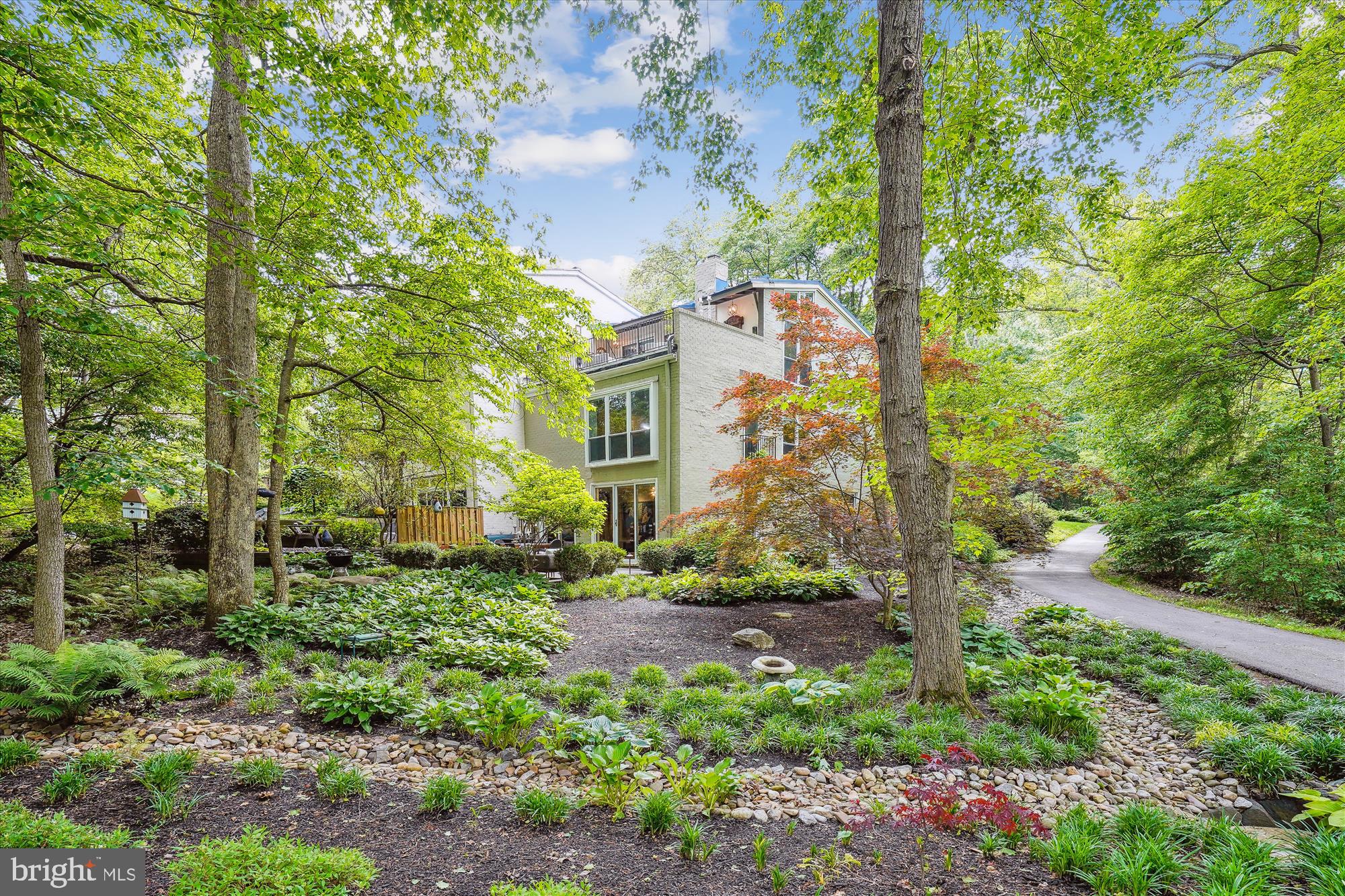 11464 ORCHARD LANE