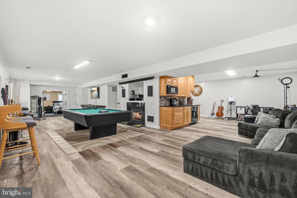 1515 JUDD COURT