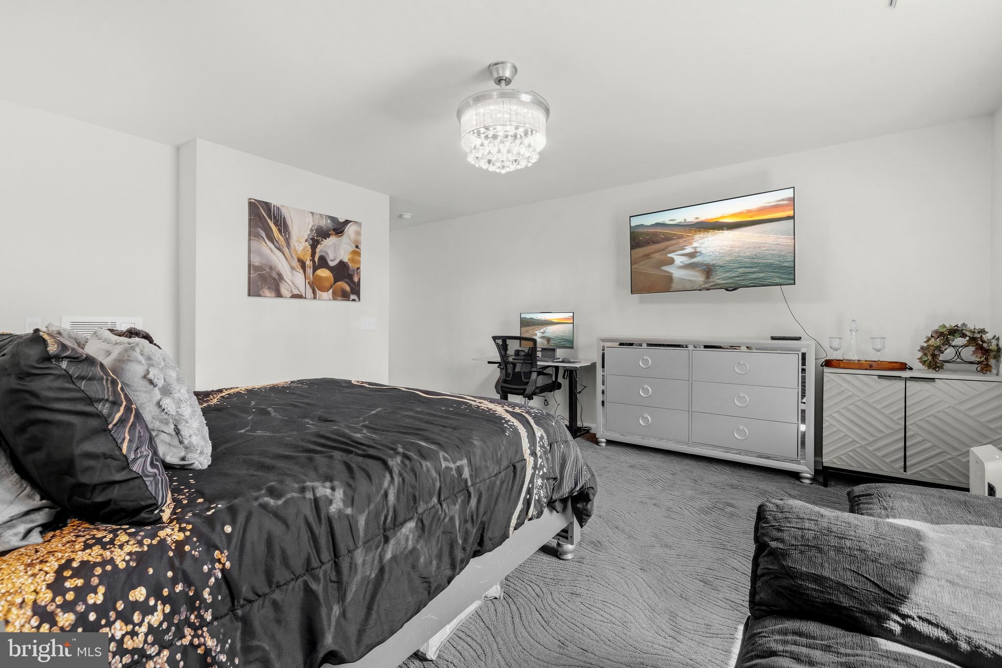 1515 JUDD COURT