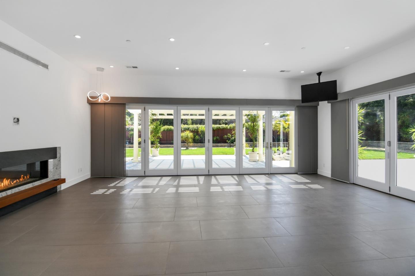 1505 Wedgewood Drive