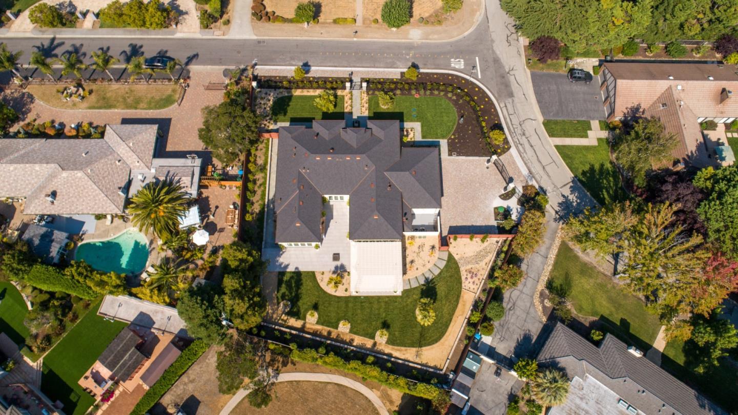 1505 Wedgewood Drive
