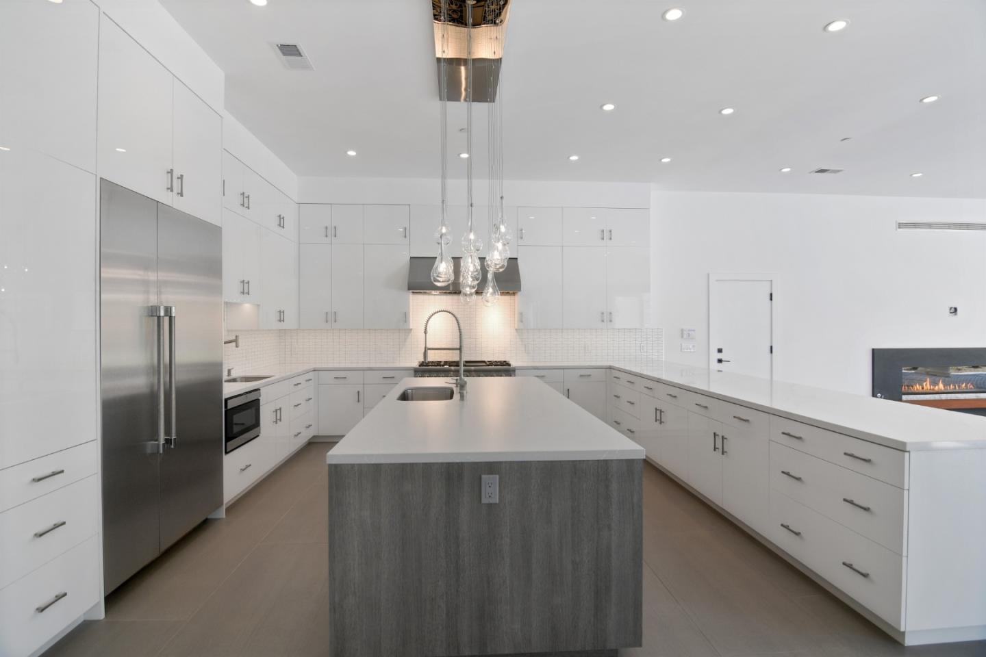 1505 Wedgewood Drive