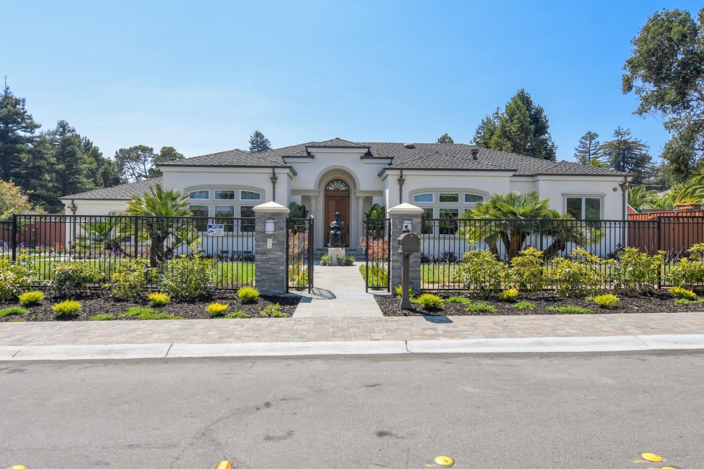 1505 Wedgewood Drive