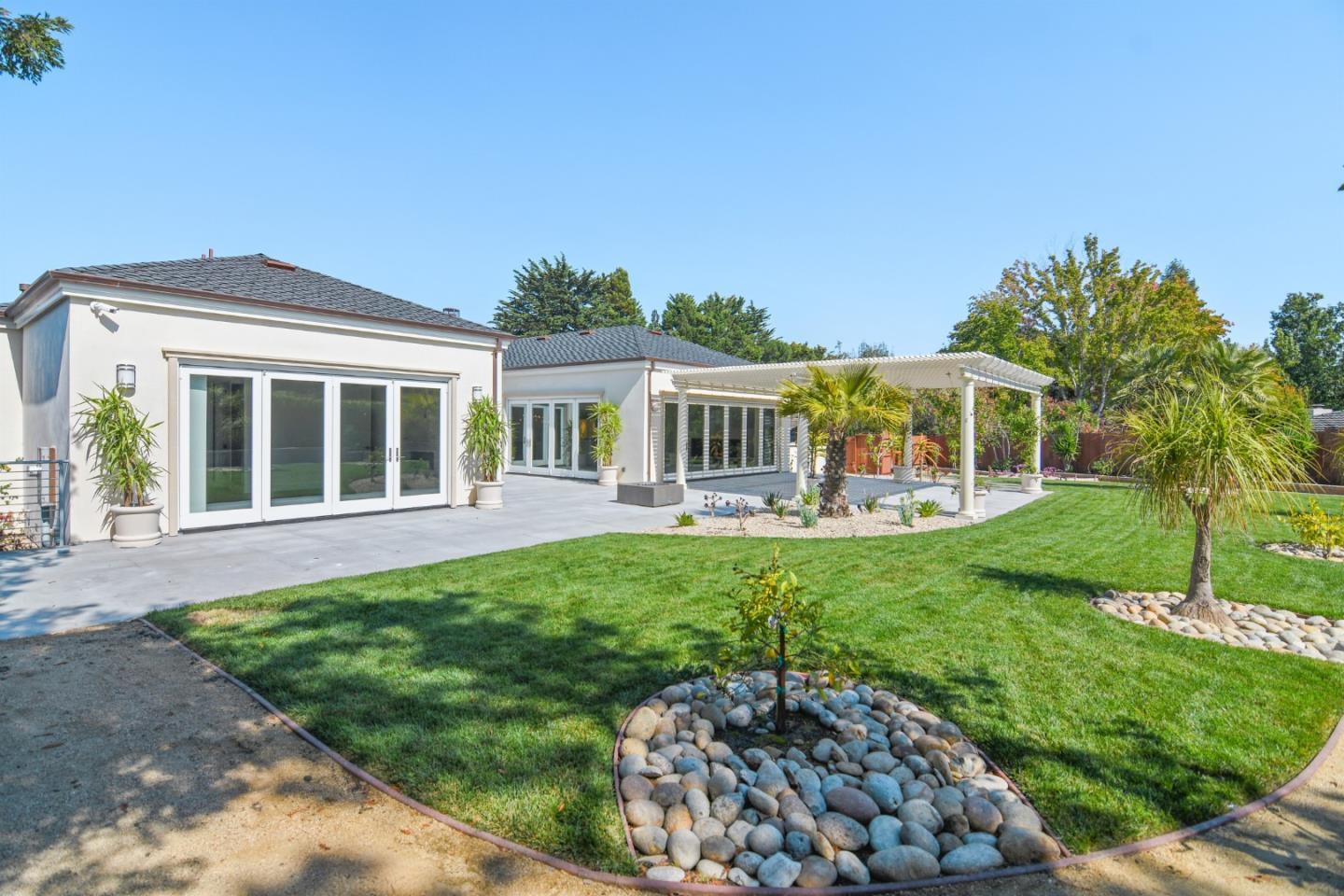 1505 Wedgewood Drive