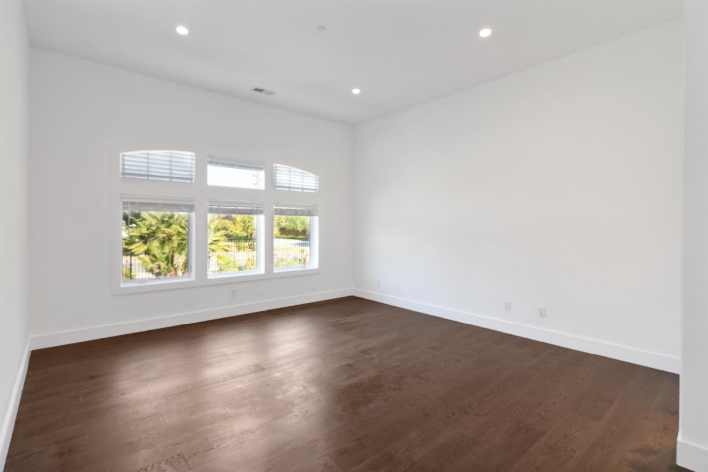 1505 Wedgewood Drive