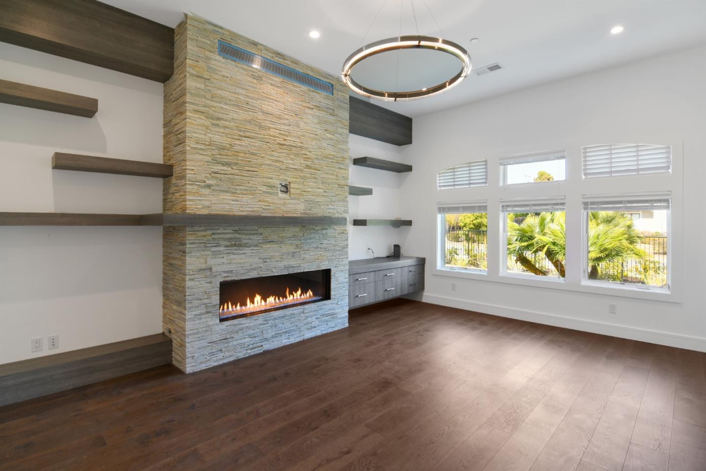 1505 Wedgewood Drive