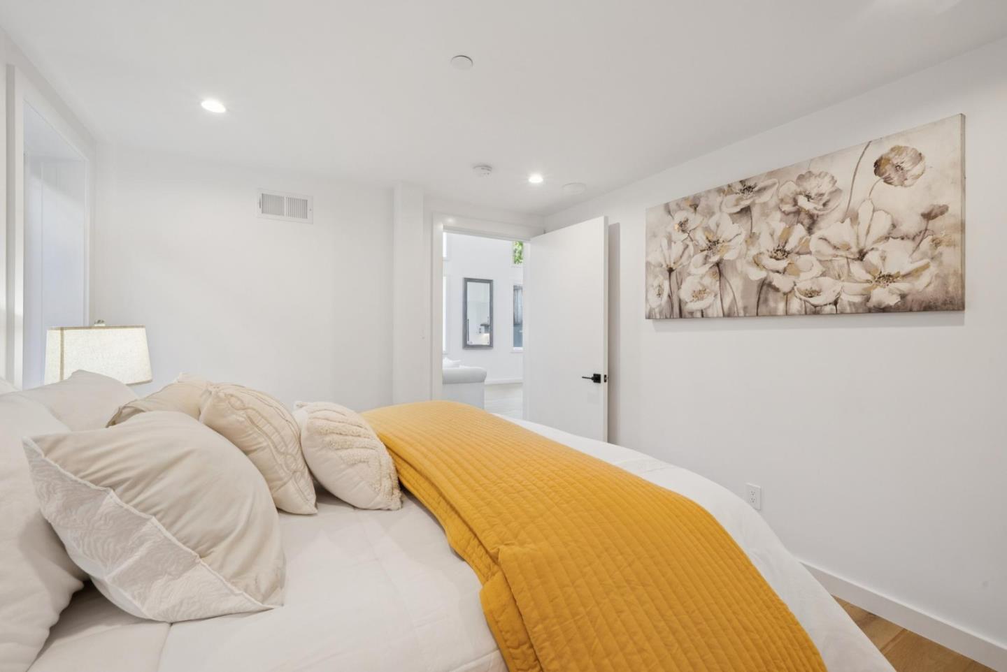 1433 Floribunda Avenue 1