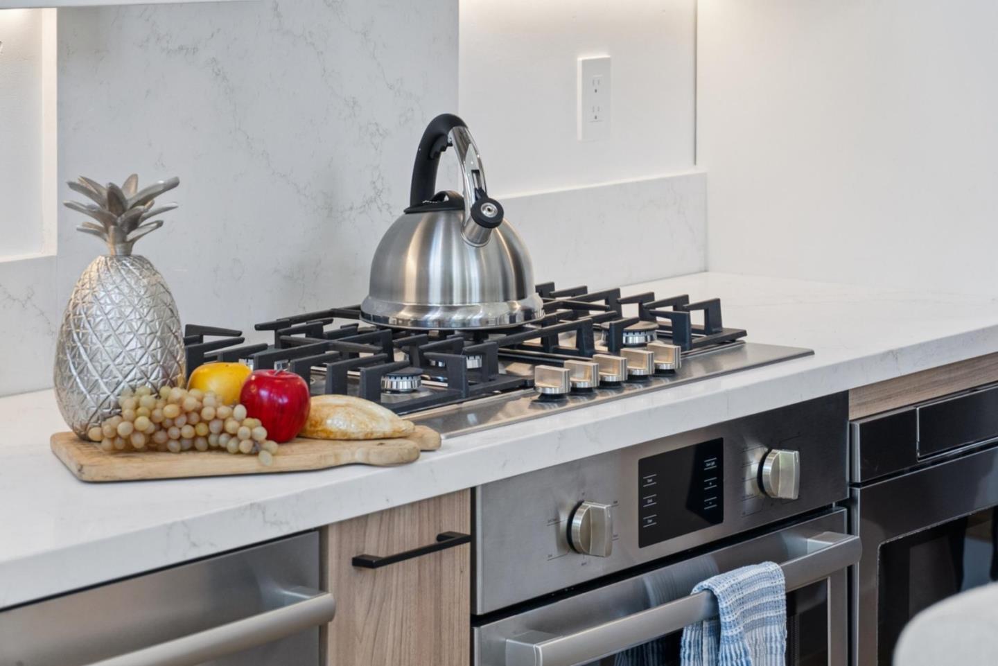 1433 Floribunda Avenue 1