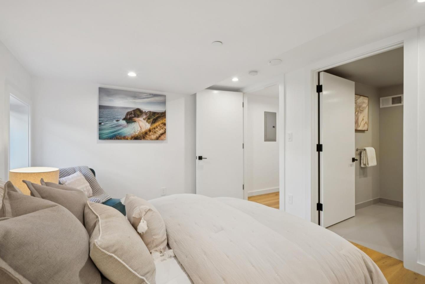 1433 Floribunda Avenue 1