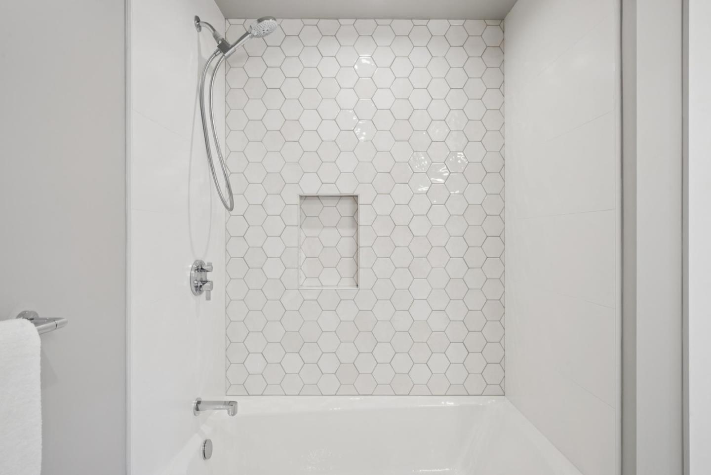 1433 Floribunda Avenue 1