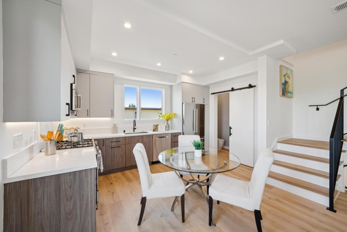 1433 Floribunda Avenue