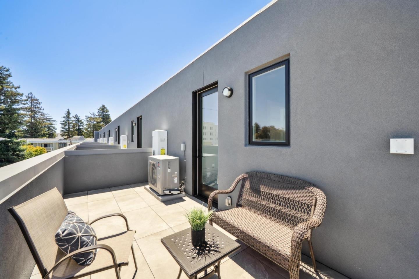 1433 Floribunda Avenue