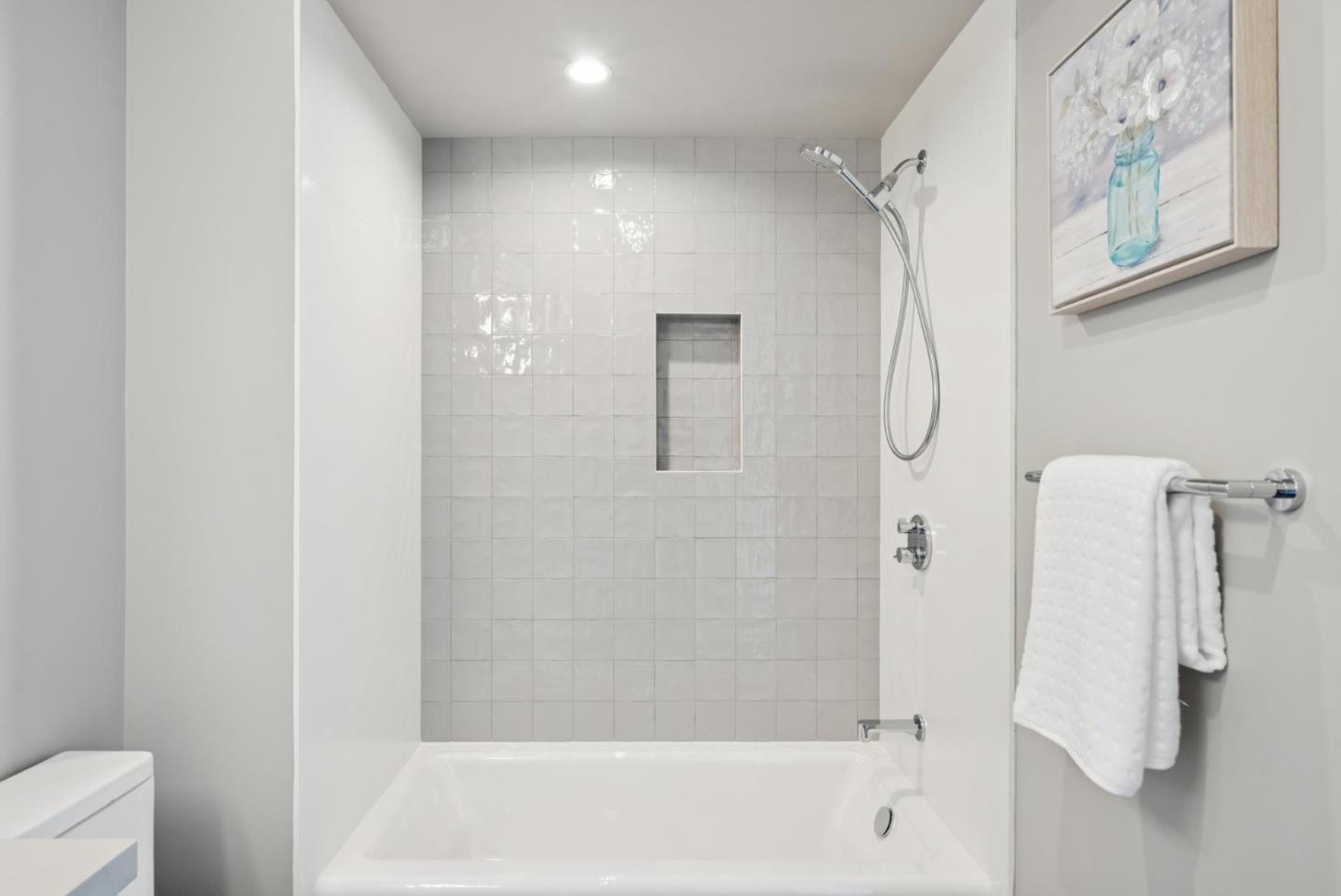 1433 Floribunda Avenue