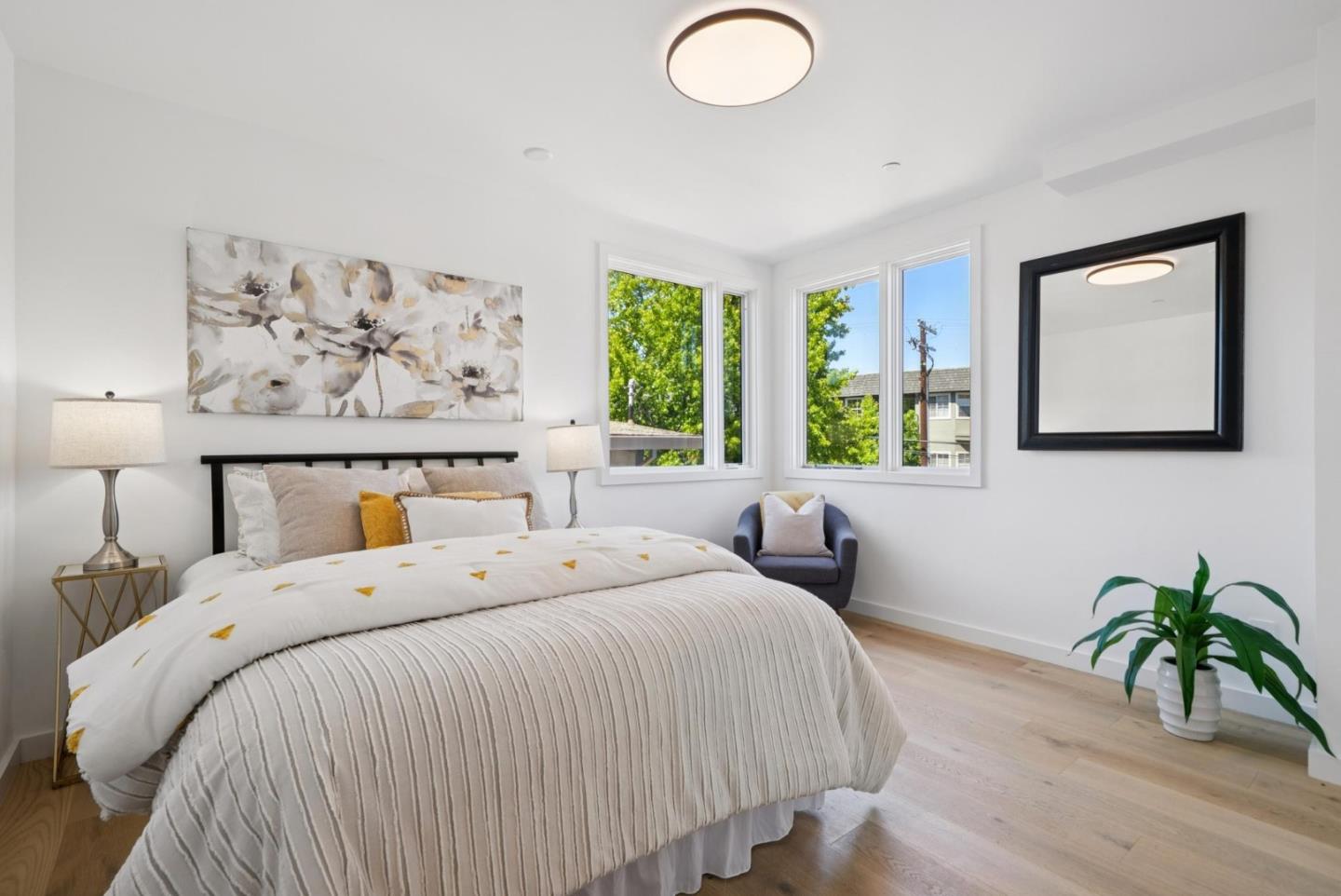 1433 Floribunda Avenue