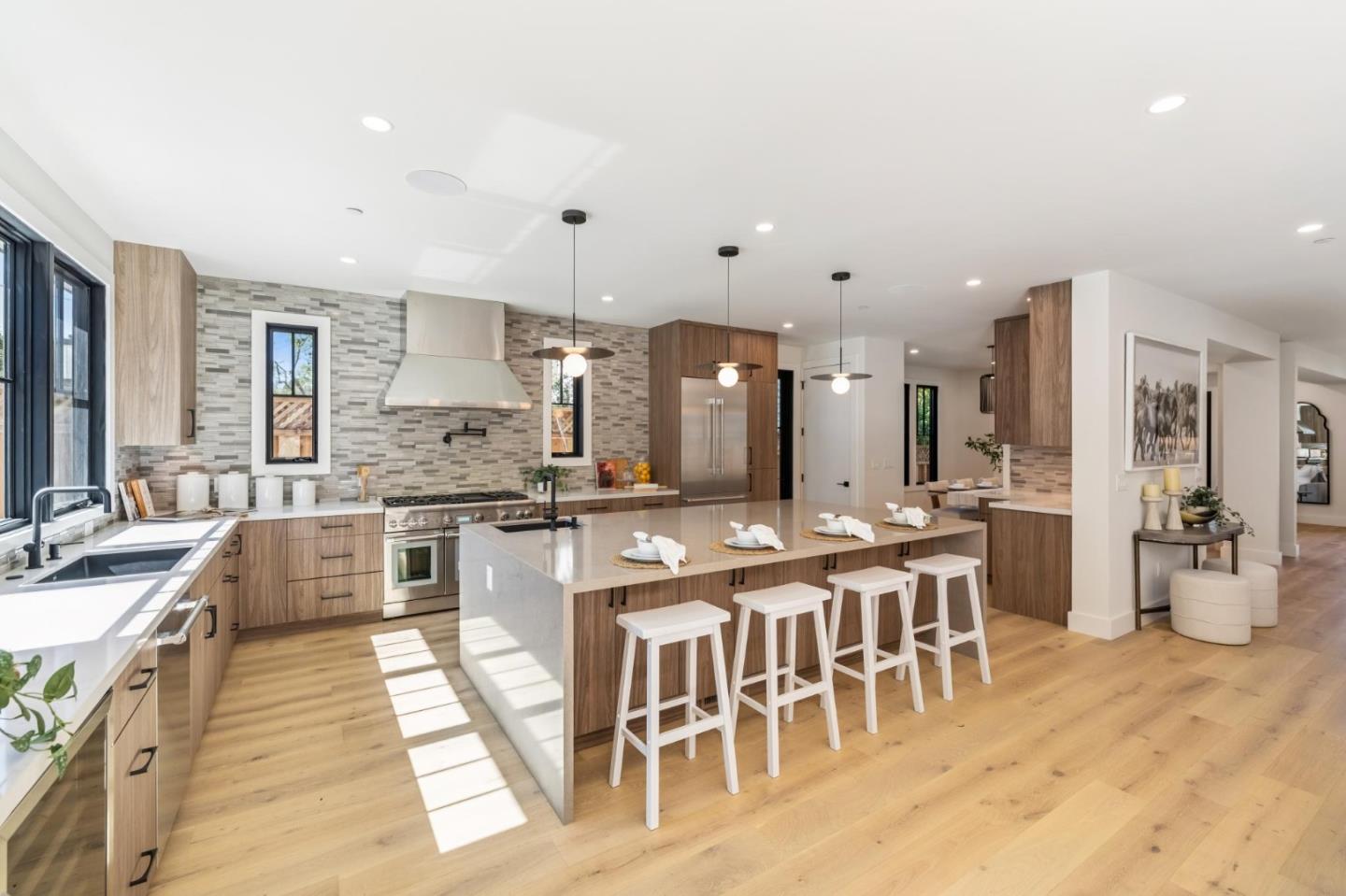 1425 Castillo Avenue