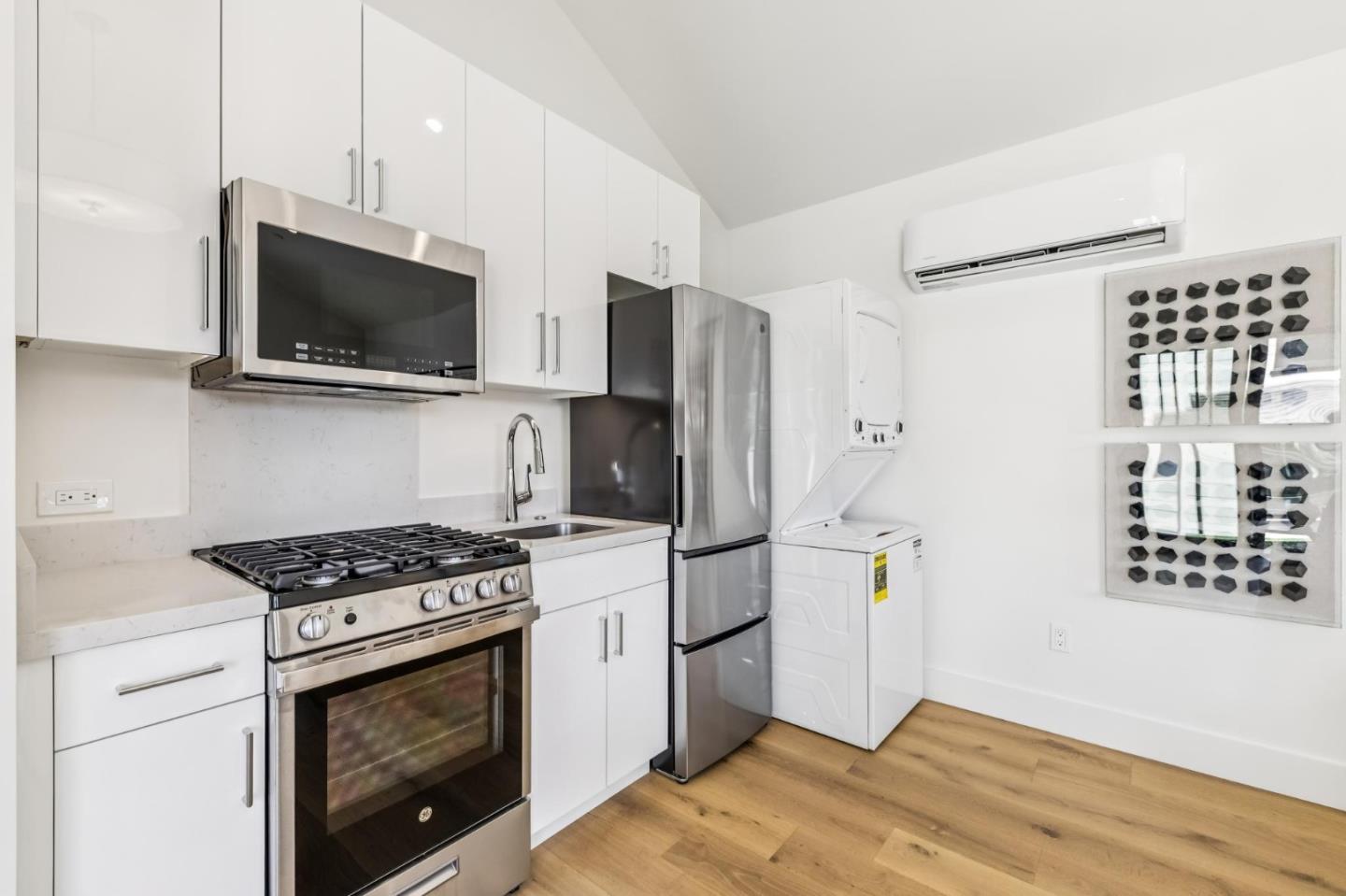 1425 Castillo Avenue