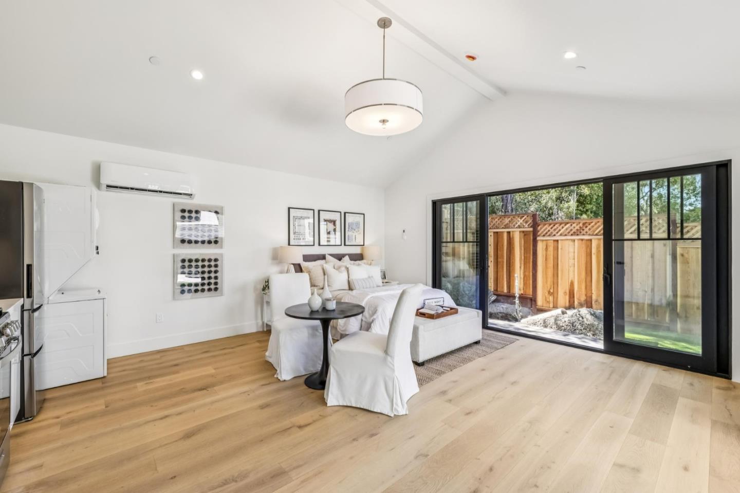 1425 Castillo Avenue