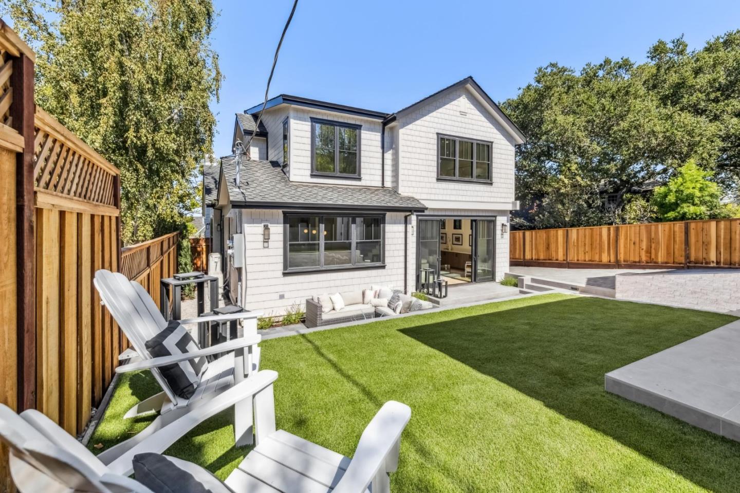 1425 Castillo Avenue