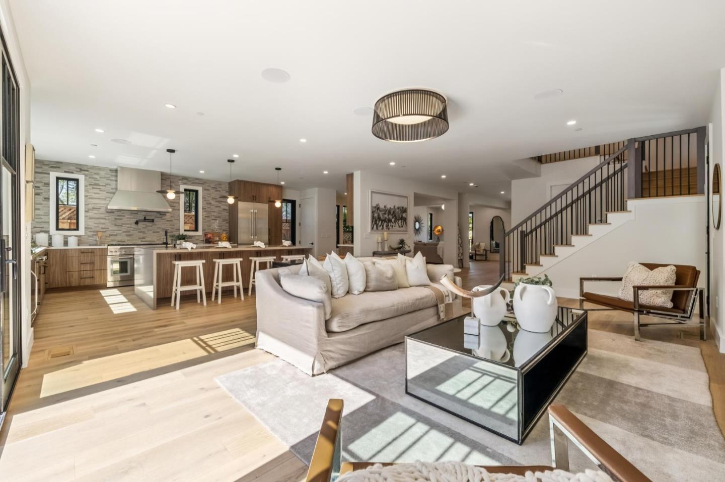 1425 Castillo Avenue